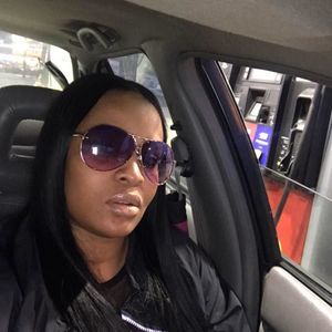 Meet your Posher, Ebony